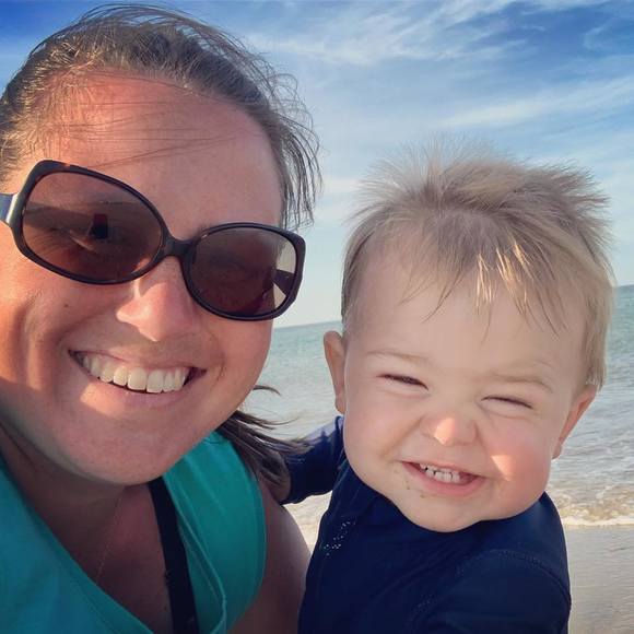 Meet your Posher, Laura - Picture 1 of 1